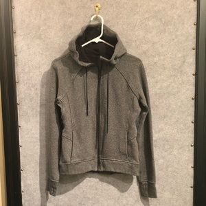 Lululemon sweatshirt